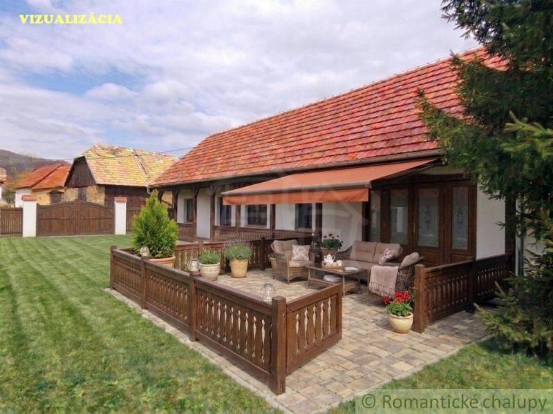 A cottage in Ozdín with a terrace and garden, surrounded by nature and a peaceful atmosphere.