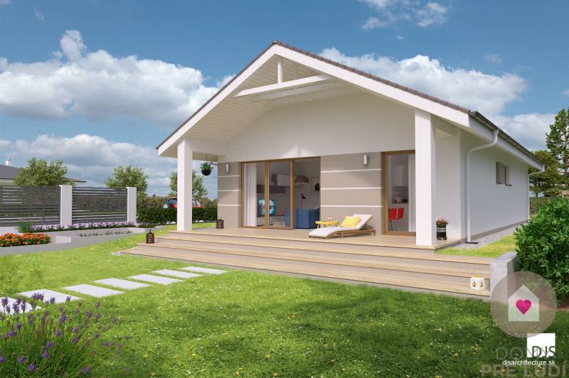 The family house on Karasova Street in Senec has a grassy yard with a terrace.