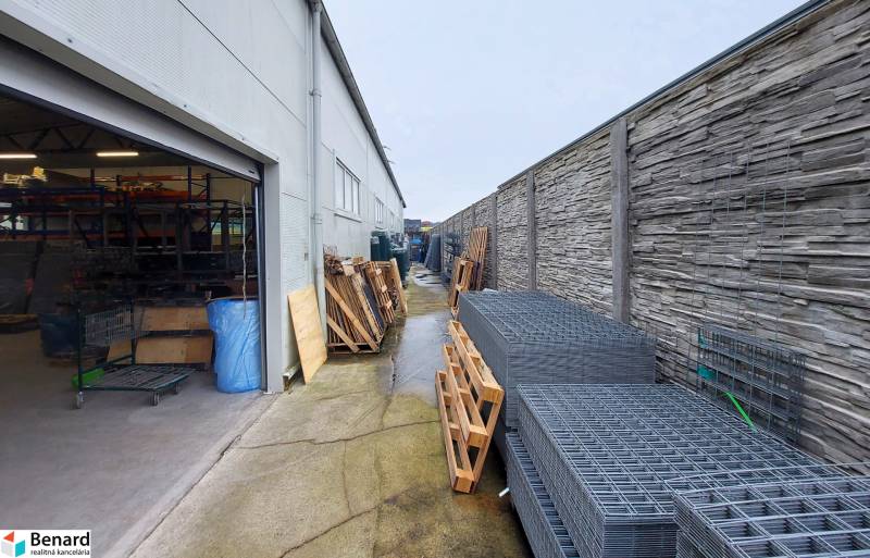 Warehouses and materials in commercial premises on Kamenna Street in Žilina.