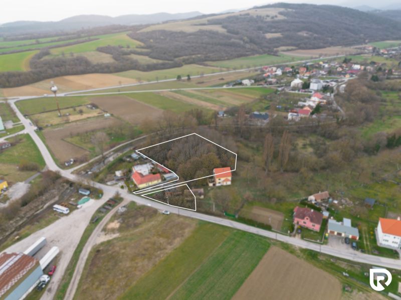 Residential plots in Moravské Lieskové surrounded by nature and development, ideal for construction.