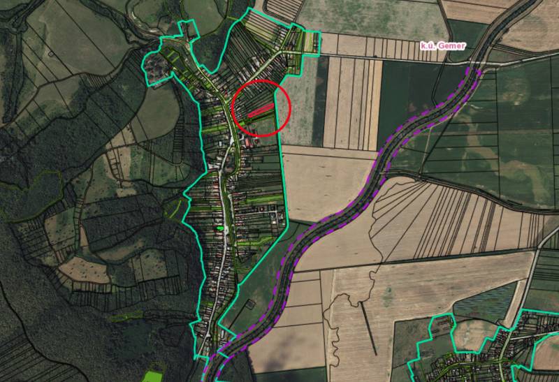 Aerial view of fields and gardens around Gemer with highlighted property boundaries.