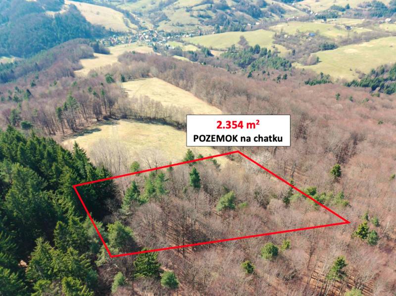 Agricultural and forest land in Lysá pod Makytou, bordered by a section of forest, ideal for a cottage.