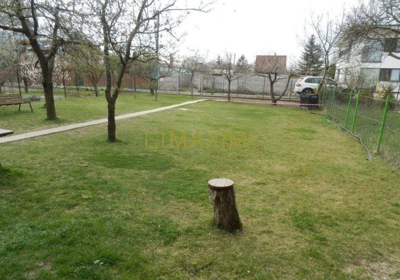 Garden and fruit trees near the cottage in Bratislava - Ružinov, Mokráň Záhon.