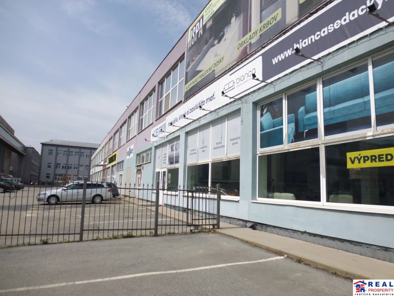Commercial premises on Masarykova Street 22 in Prešov with a spacious parking lot.