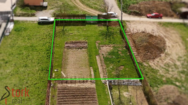 Plots - housing in Kľače with marked parcel and surroundings.