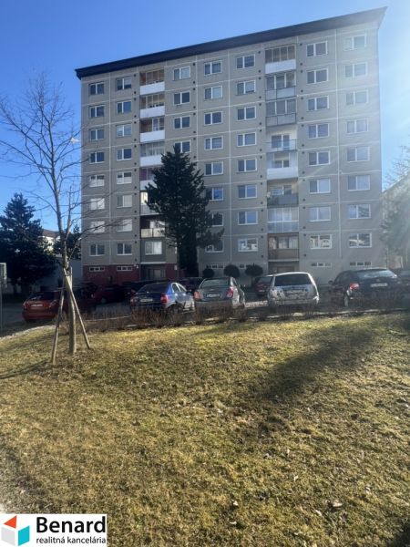 Apartment building with parking on Mierová Street in Stará Ľubovňa for a 3-room apartment.