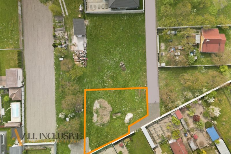 Aerial view of residential plots in Rohovce, bordered by an orange line.