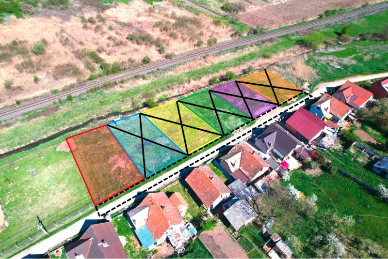 Color-coded building plots for sale in the Hodejov area.