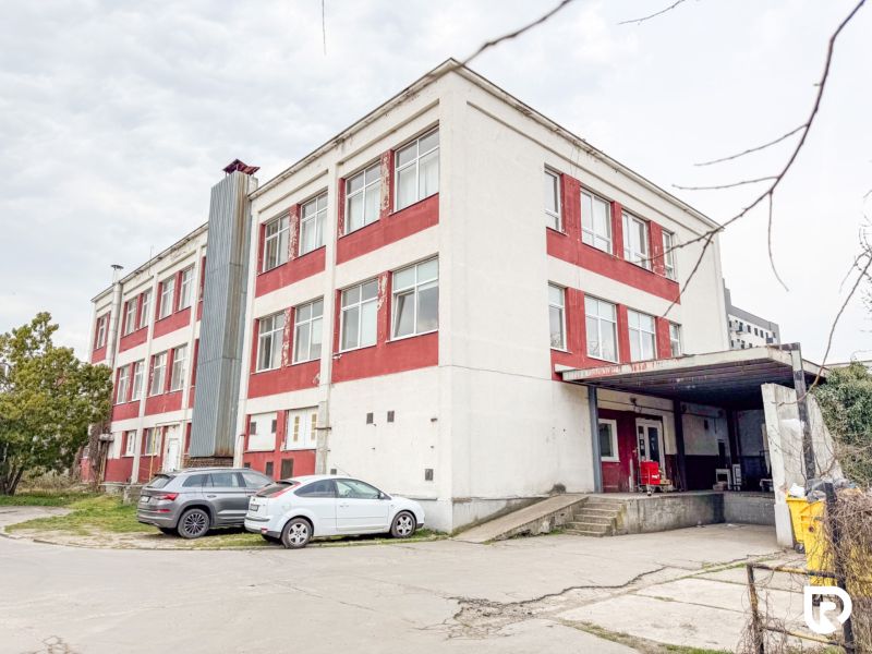 A building with commercial premises on Jána Zigmundíka Street in the town of Vrbové.