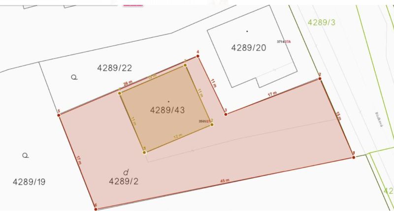 Cadastral map with plots 4289/43 and 4289/2 on Búdková Street in Bratislava.