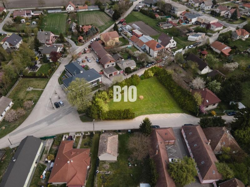 Aerial view of a residential area with plots - housing in Kráľovičove Kračany.