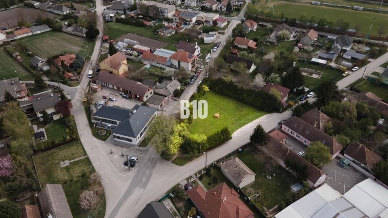 Aerial view of an area suitable for residential plots in Kráľovičove Kračany.