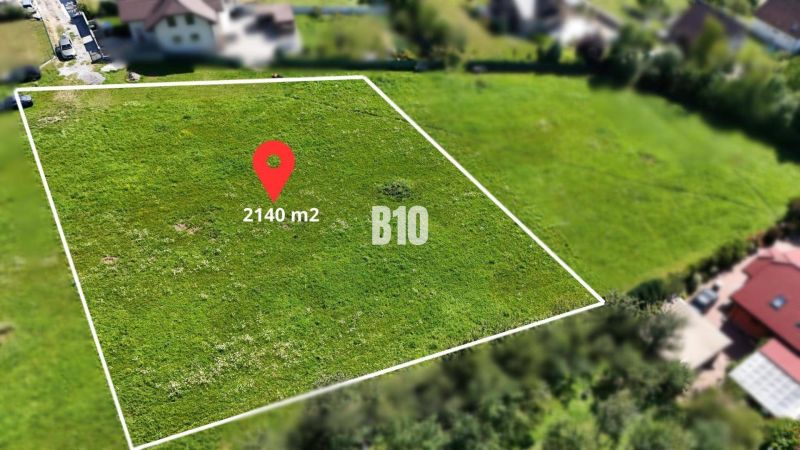 Land - housing in Nesluša: Flat grassy plot with an area of 2140 m².