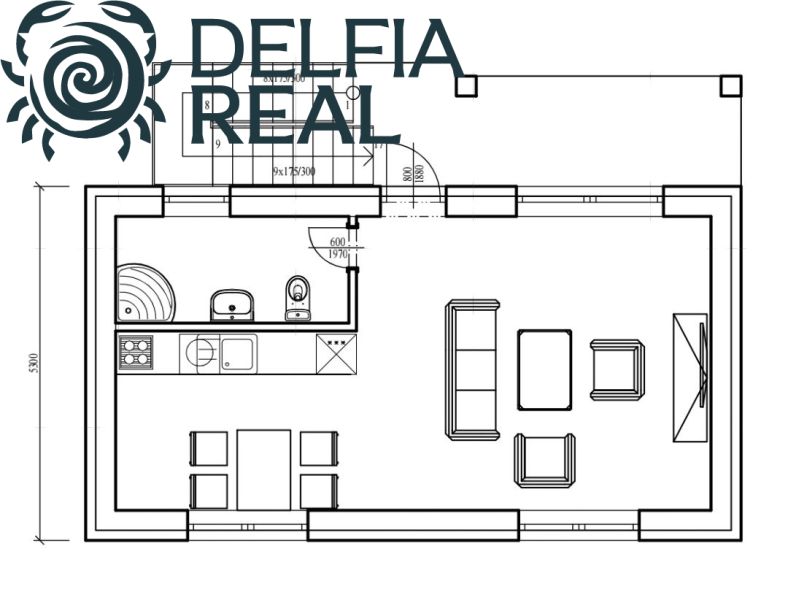 The floor plan of the cottage shows the kitchen, living room, and bathroom with functional layout.