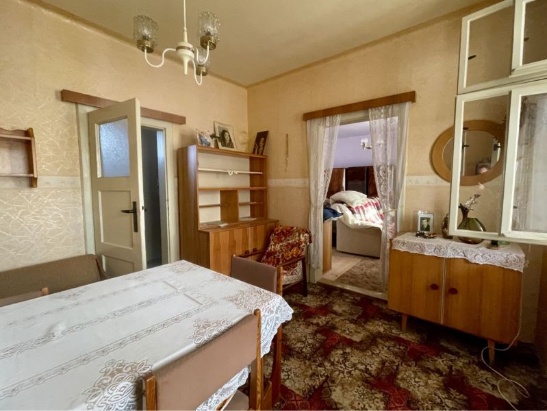 Interior with older furniture and wallpapers, Property - living.