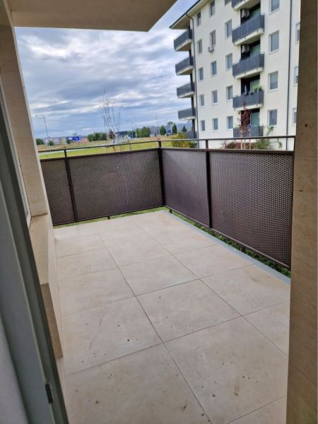 Balcony in a 3-room apartment in the photo from the street in Dunajská Streda, Unspecified.