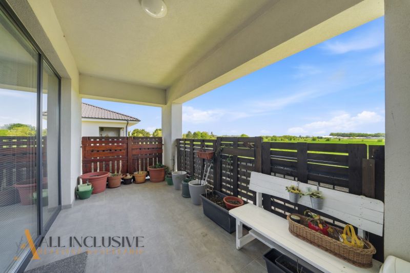 A comfortable balcony of a 3-room apartment in Horný Bar with a beautiful view of the greenery.