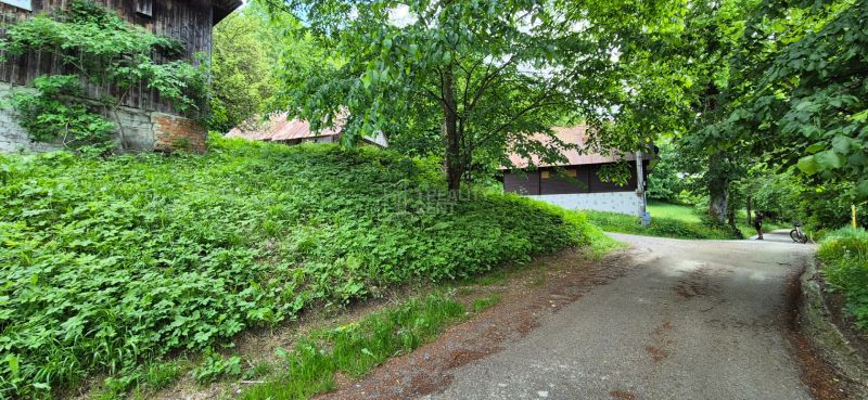 A peaceful landscape near the buildings in Terchová offers opportunities for plots - housing.