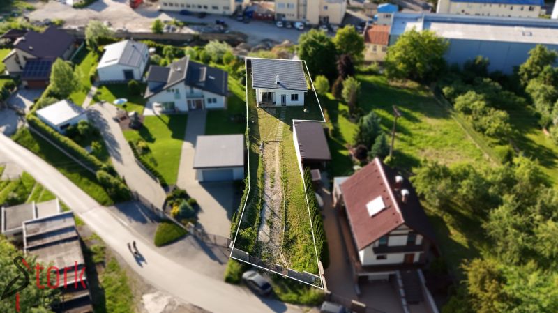 Aerial view of the surroundings of a family house on Lúčky Street in Považská Bystrica.