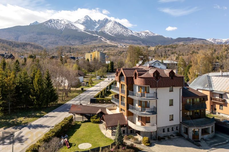 View from Podrad on a 3-room apartment with a panorama of the Tatras in the background.