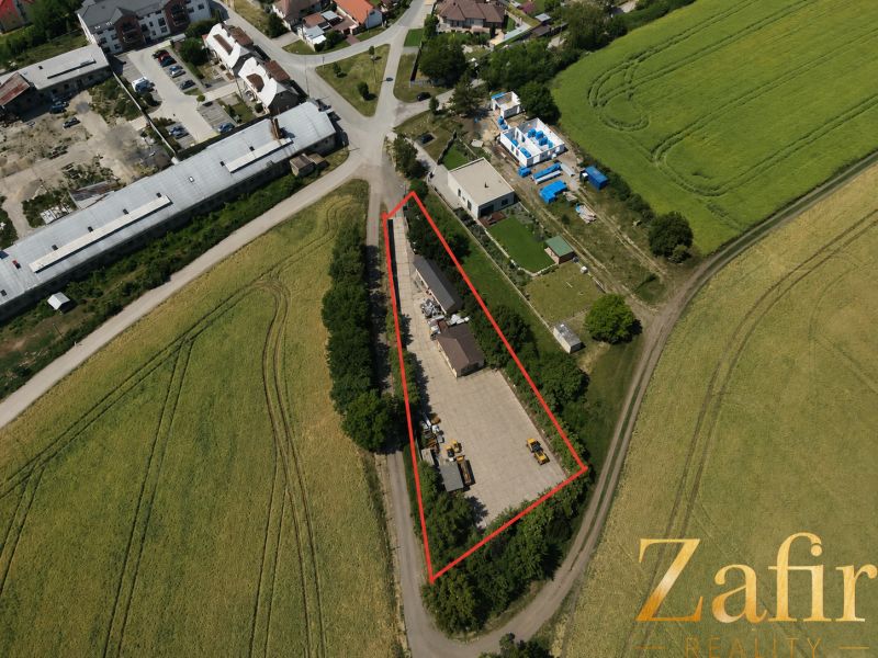 Aerial view of a residential plot on Poľovnícka Street in Špačince.