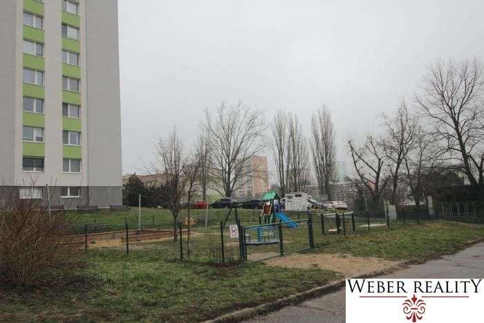 Playground in Karlova Ves on Levárska Street, in front of a 3-room apartment.