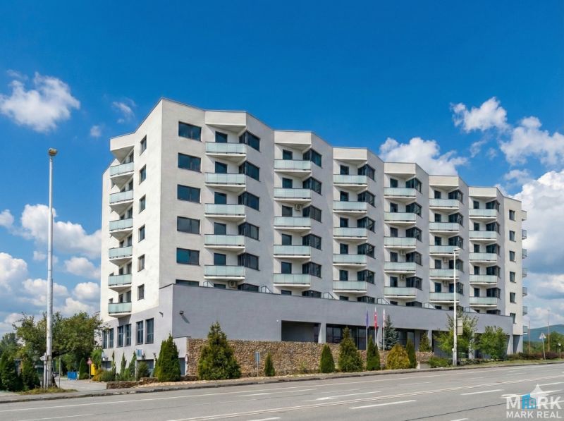 Apartment building on Rybničná Street in Bratislava - Vajnory with six floors and balconies.