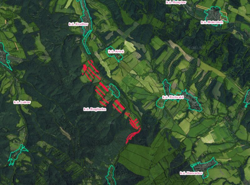 Aerial view of agricultural and forest land around Bogliarka.