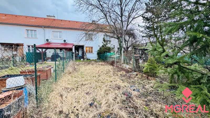 Garden at the house on Rudolfa Jašíka in Partizánske, suitable for a 3-room apartment.
