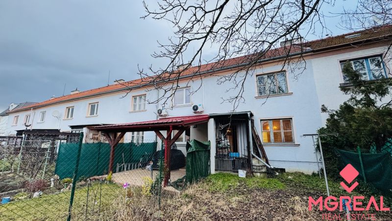 A terraced house with a garden on Rudolfa Jašíka in Partizánske for a 3-room apartment.