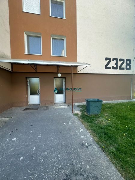 Entrance to the apartment building on Pavla Országha Hviezdoslava in Topoľčany, suitable for a 2-room apartment.