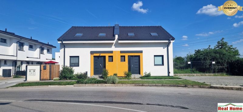 A family house on Hviezdoslavova Street in Senec with a colorful element on the facade.