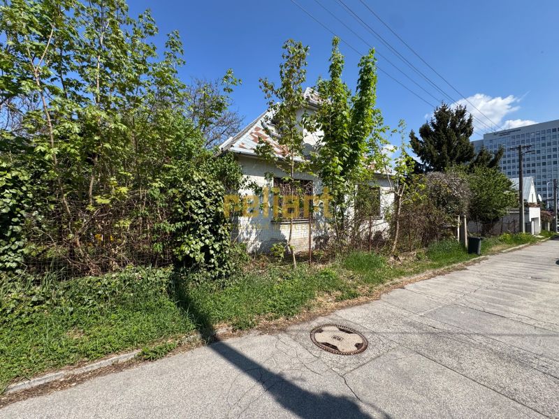 A family house in Bratislava - Karlova Ves on Na riviére street surrounded by greenery.