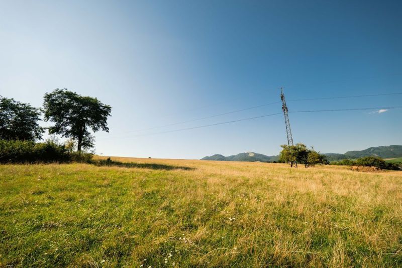 A region on Partizánska cesta in Banská Bystrica, suitable for living, with an extensive meadow.
