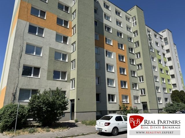 Apartment building on Dudvážska Street, Bratislava - Podunajské Biskupice, offering a 1-bedroom apartment.