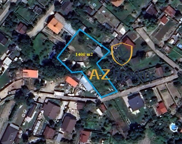 Aerial view of the Záhrady district in Nová Osada shows plots and houses.
