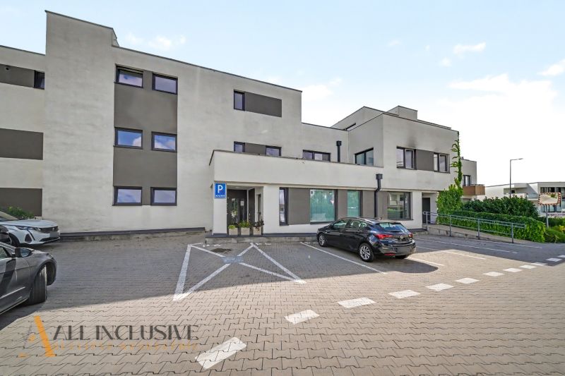 Building with parking in Dunajská Lužná, suitable for a 2-room apartment.