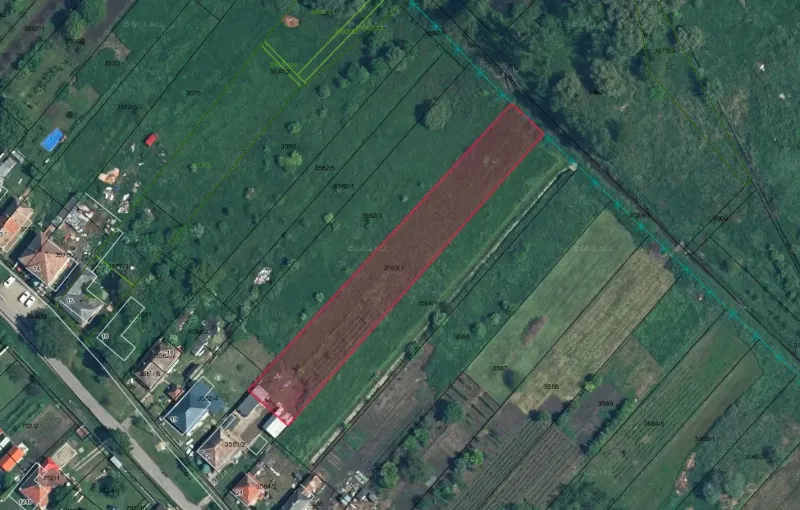 Aerial view of residential plots in Bátorove Kosihy with parceling.