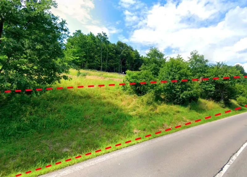 Land in Orovnica, Unique property near the forest, next to the road with a view.