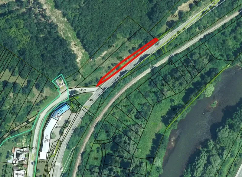 Orthophotomap of Special Properties in Orovnica with Property Boundaries and Roads.