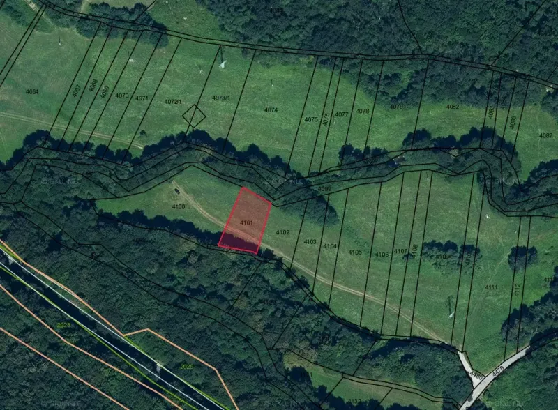 Aerial map of plots in Záhrady, Horná Ves municipality, with plot numbers and highlighted area.