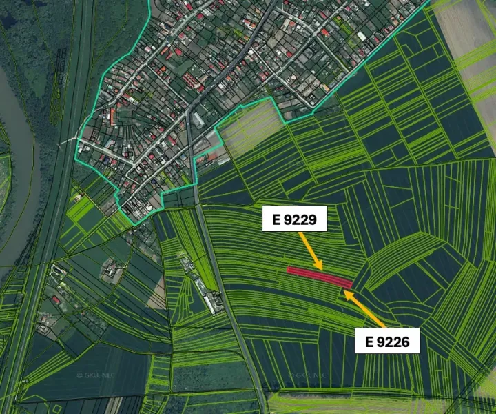 Aerial view of agricultural and forest lands near Kolárovo with parcels E 9229 and E 9226.