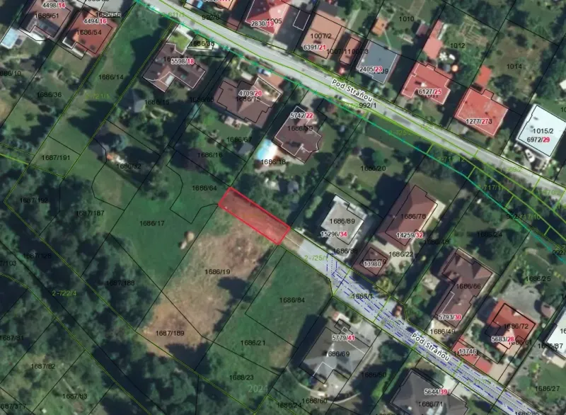 Aerial photograph of Gardens in Banská Bystrica with a prominently marked plot on Pod Stráňou Street.