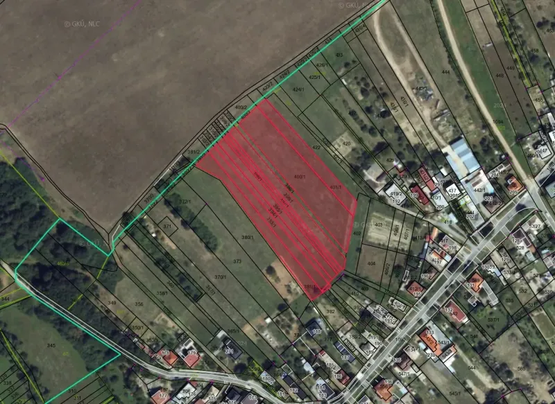 Cadastral map in the area of Rapovce showing distributed parcels and special properties.