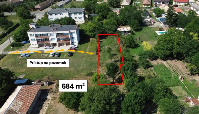 Aerial view of plots - housing in Hronovce, marked access and area of 684 m².