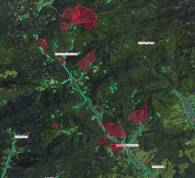 Satellite map with agricultural and forest lands around Horná Mariková.
