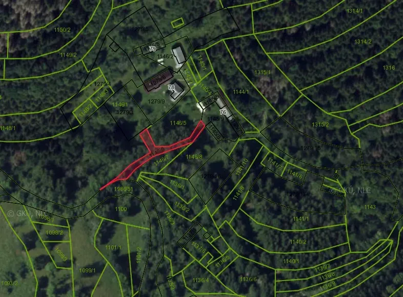 Cadastral map of agricultural and forest lands in Ábelová with marked parcels.