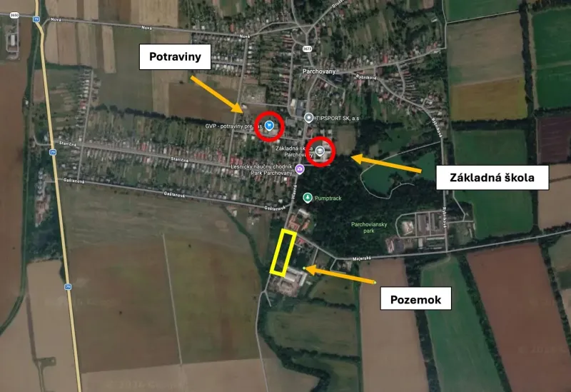 The map of Parchovany shows the layout of residential plots, a school, and a shop.