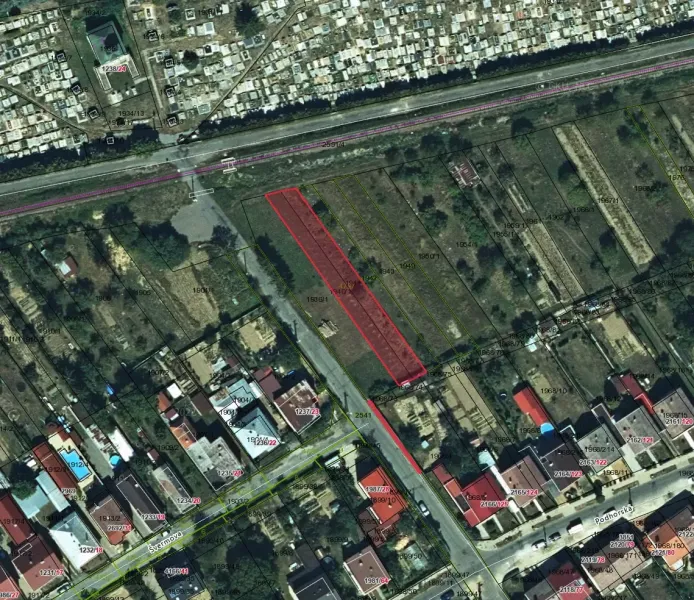 Aerial view of unusual properties in Snina with marked plot.