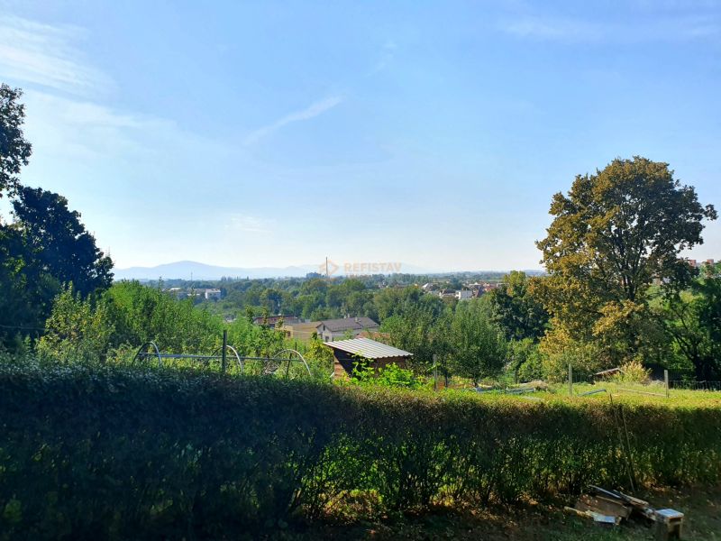 Gardens in Košice, the Krásna district offer a view of greenery and the panorama.